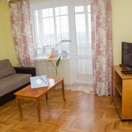 Apartament Na Adamkovskoy Apartamento Brest Exterior foto